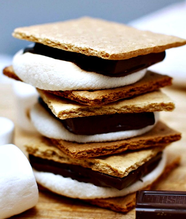Image of 3 stacked S'mores from Domestic Mommyhood.